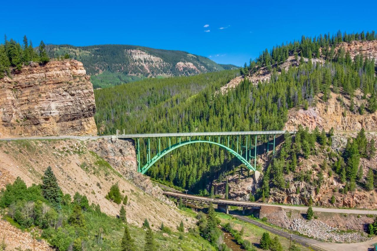 The Green Bridge Inn Red Cliff Екстериор снимка