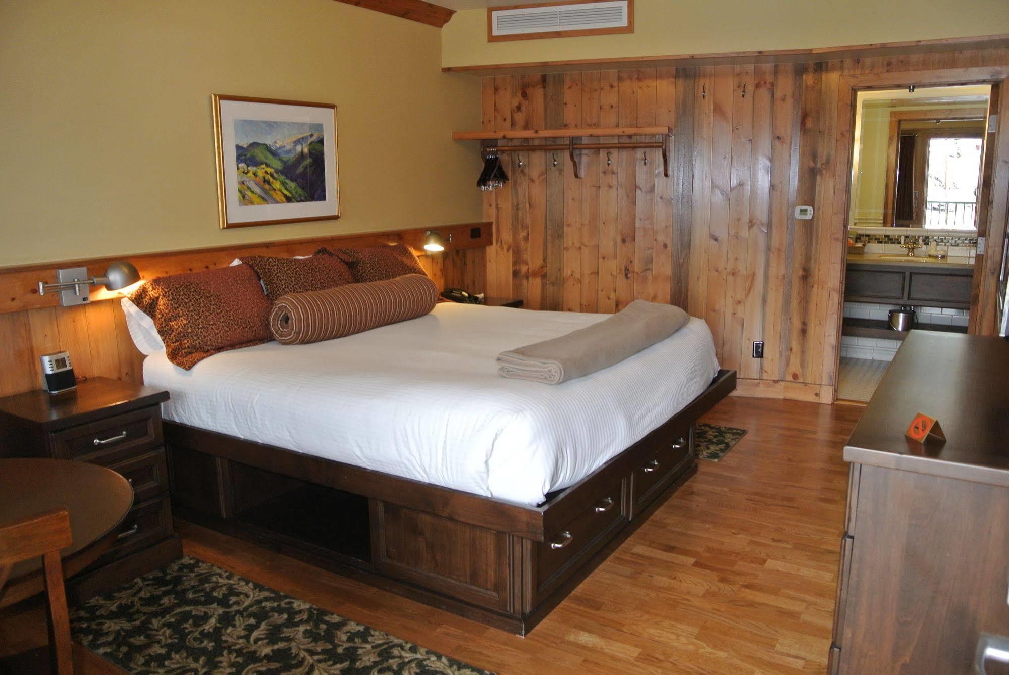 The Green Bridge Inn Red Cliff Екстериор снимка